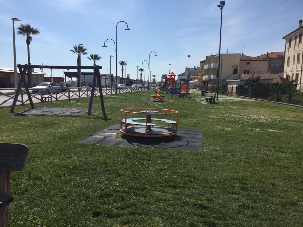 Pousada Copacabana Praia - AFFITTACAMERE - Casa Vacanza a Porto Sant'Elpidio Porto SantʼElpidio Exterior foto